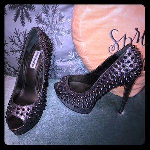 Steve Madden stilettos spikes sz 10